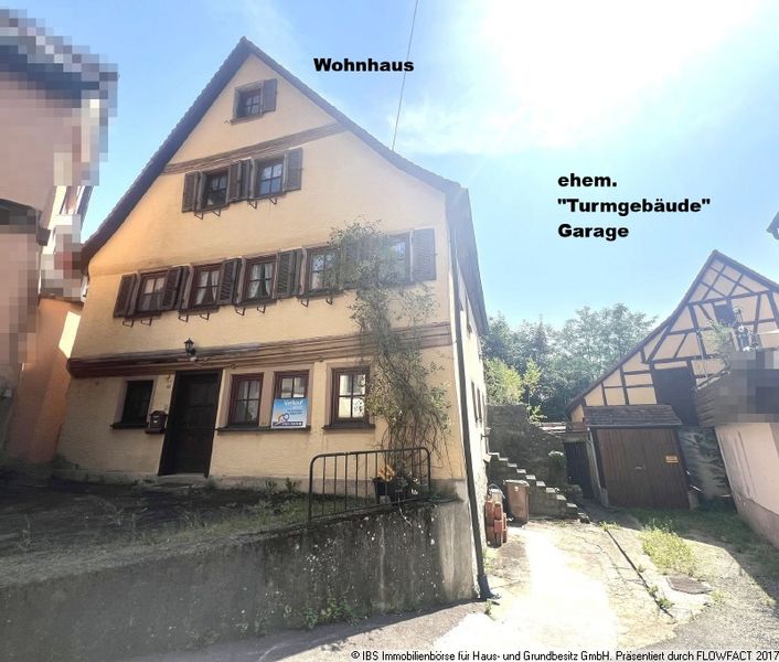 Charmantes, denkmalgeschütztes Wohnhaus mit geräumiger Garage und Gärtle mit Schuppen